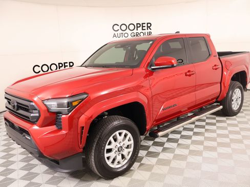 Used 2025 Toyota Tacoma SR5 RWD image 9