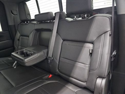 Used 2021 GMC Sierra 3500 Denali w/ Denali Ultimate Package image 19