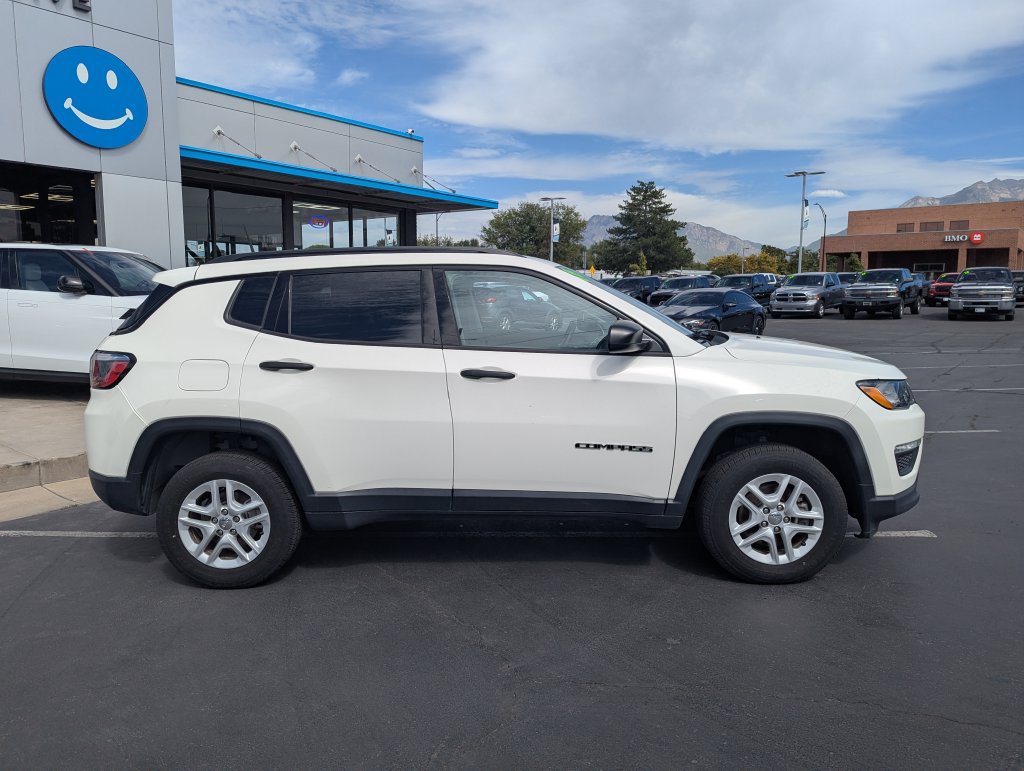Used 2018 Jeep Compass Sport AWD/4WD image 2