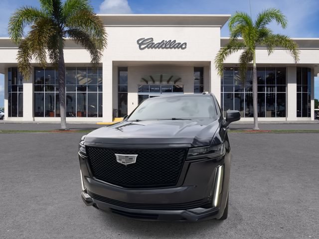 Certified 2022 Cadillac Escalade Sport w/ Touring Package AWD/4WD image 4