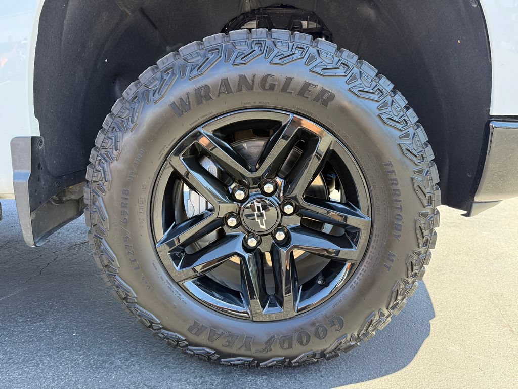 Used 2026 Chevrolet Silverado 1500 LT Trail Boss w/ LT Trail Boss Premium Package AWD/4WD image 14
