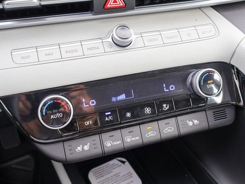 New 2026 Hyundai Elantra Limited image 19