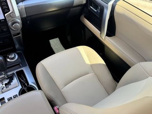 Used 2022 Toyota 4Runner SR5 Premium w/ Moonroof Package AWD/4WD image 23