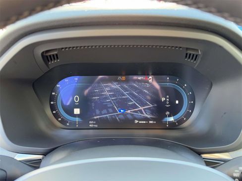 Certified 2025 Volvo XC60 B5 Plus image 23