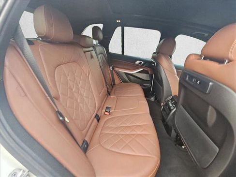 Used 2023 BMW X5 sDrive40i w/ M Sport Package image 19