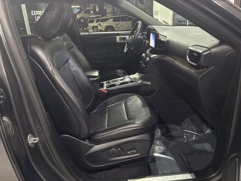Used 2020 Ford Explorer Limited image 31