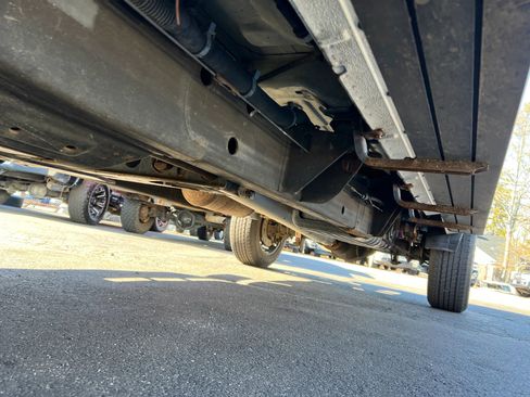 Used 2019 Chevrolet Silverado 2500 LT w/ Custom Sport Edition image 23