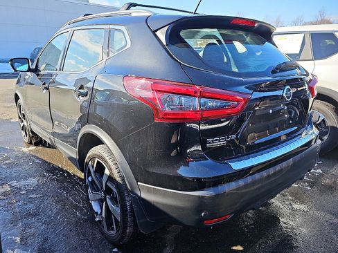 Certified 2022 Nissan Rogue Sport SL image 3