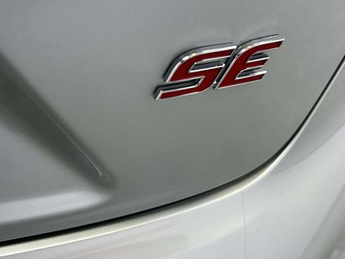 Used 2026 Toyota Corolla SE FWD image 10
