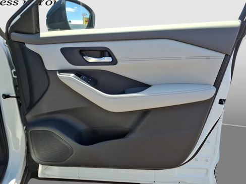 Certified 2023 Nissan Rogue SL AWD/4WD image 31