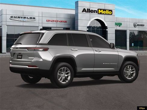 New 2025 Jeep Grand Cherokee Laredo X w/ Luxury Tech Group I image 8