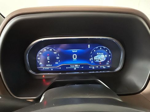 Used 2023 Chevrolet Tahoe High Country AWD/4WD image 21