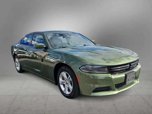 Certified 2022 Dodge Charger SXT image 2