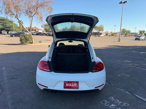 Used 2014 Volkswagen Beetle 2.5 image 12