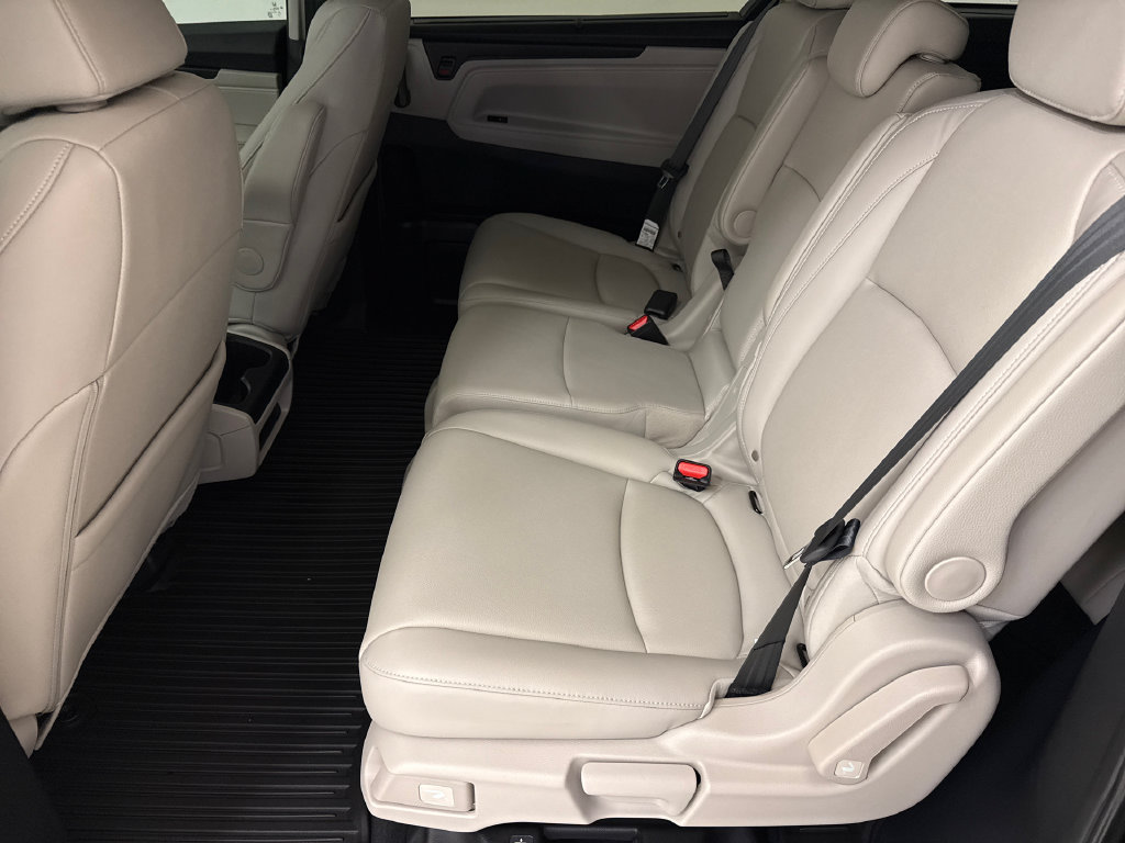 New 2027 Honda Odyssey EX-L image 17