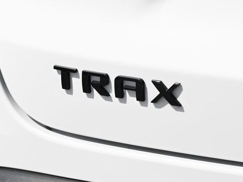 New 2026 Chevrolet Trax LT w/ LPO, Blackout Package image 12