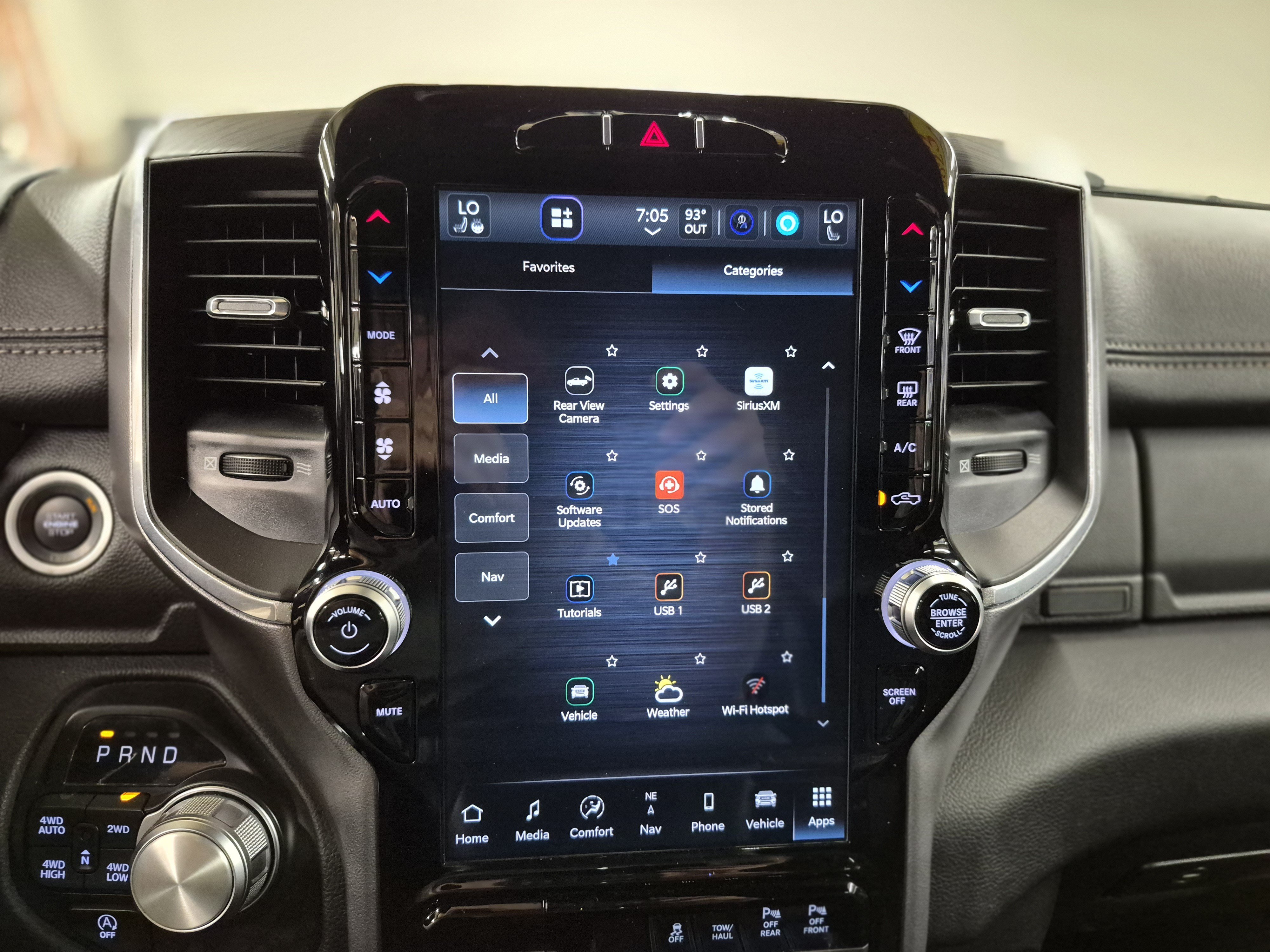 Used 2023 RAM 1500 Laramie AWD/4WD image 35