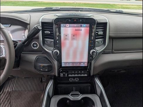 Used 2025 RAM 2500 Laramie image 10