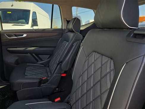 New 2025 Volkswagen Atlas SEL Premium R-Line image 14