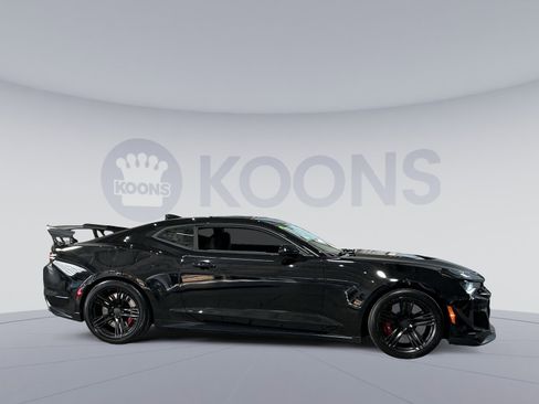 Used 2020 Chevrolet Camaro ZL1 image 17