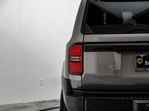 Used 2024 Toyota Land Cruiser 1958 image 12