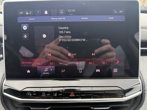 Certified 2022 Jeep Compass Latitude w/ Convenience Group image 20