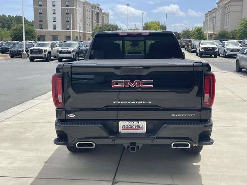 Used 2025 GMC Sierra 1500 Denali AWD/4WD image 8