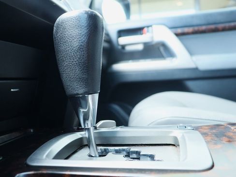 Used 2008 Toyota Land Cruiser image 52