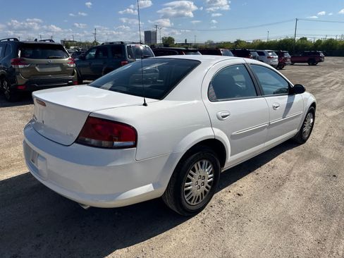 Used 2001 Chrysler Sebring LX FWD image 3