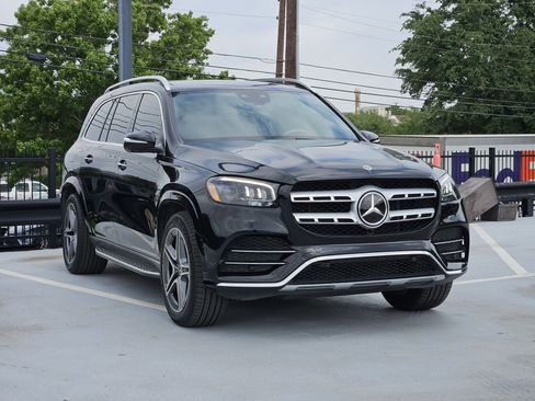 Used 2022 Mercedes-Benz GLS 450 4MATIC image 2