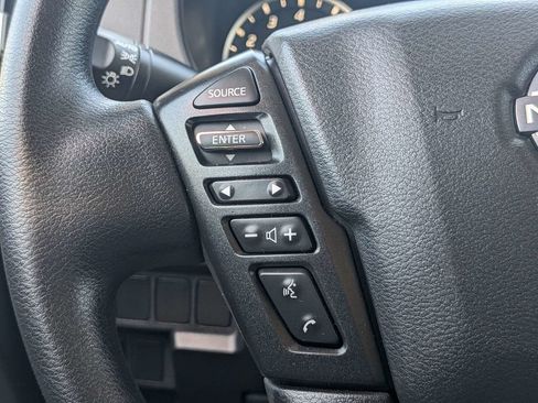 Used 2025 Nissan Frontier SV RWD image 23