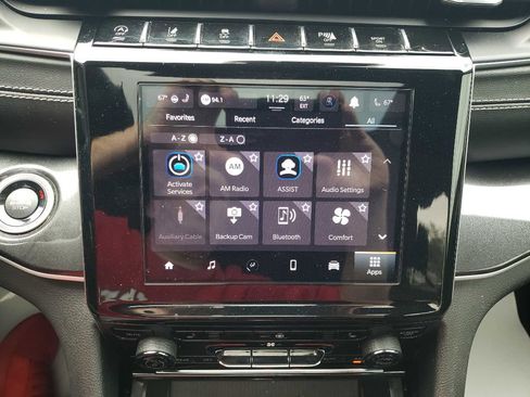 Used 2023 Jeep Grand Cherokee Altitude image 14