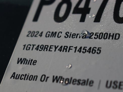 Used 2024 GMC Sierra 2500 Denali w/ Denali Reserve Package image 45