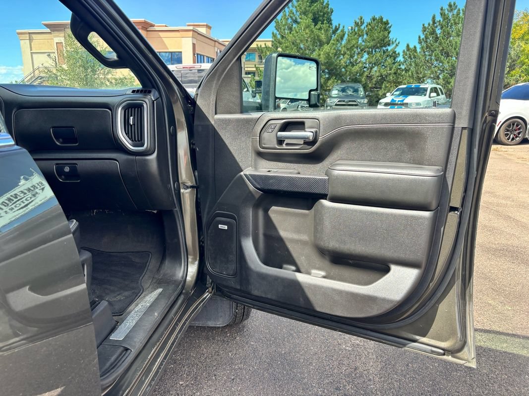 Used 2023 Chevrolet Silverado 3500 High Country AWD/4WD image 18
