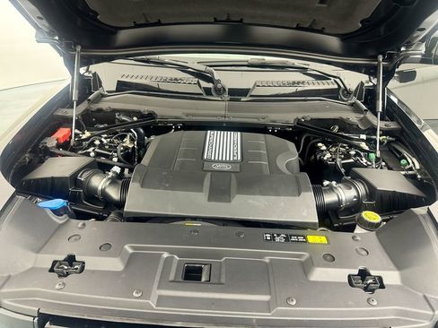 New 2026 Land Rover Defender 130 V8 AWD/4WD image 30