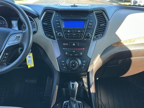 Used 2015 Hyundai Santa Fe Sport image 11