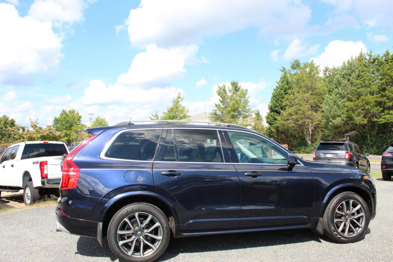 Used 2019 Volvo XC90 T5 Momentum w/ Protection Package AWD/4WD image 7