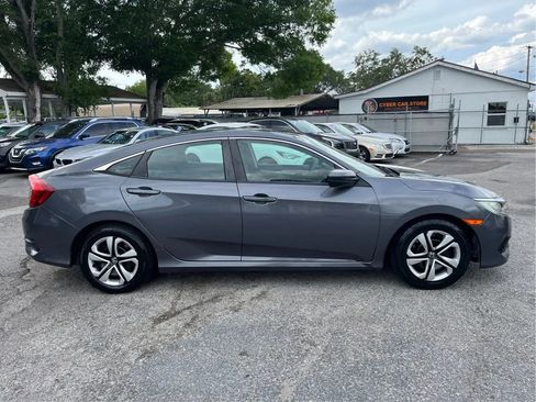 Used 2018 Honda Civic LX image 4