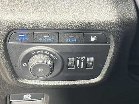 Used 2023 Jeep Grand Cherokee 4WD 4xe image 20