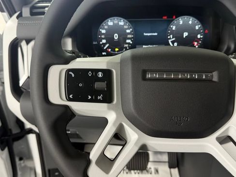 Used 2026 Land Rover Defender 110 S AWD/4WD image 40