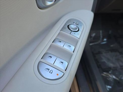 Certified 2024 Hyundai Ioniq 5 SEL image 8