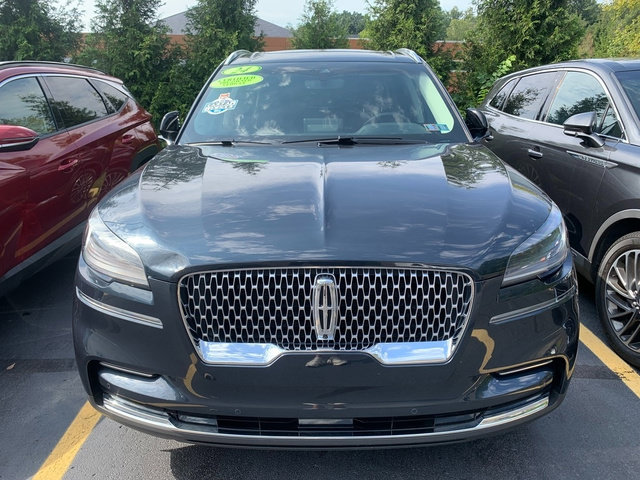 Certified 2024 Lincoln Aviator Reserve w/ Elements Package Plus AWD/4WD image 3