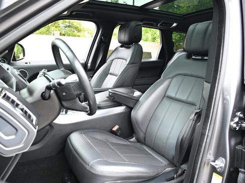 Used 2018 Land Rover Range Rover Sport HSE AWD/4WD image 13