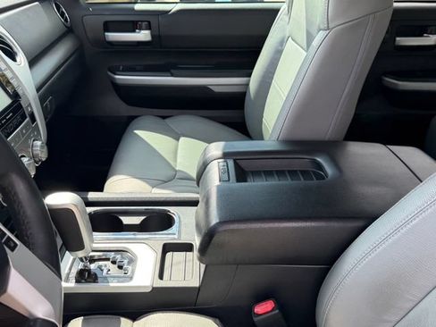 Used 2020 Toyota Tundra SR5 w/ SR5 Leather Package AWD/4WD image 14