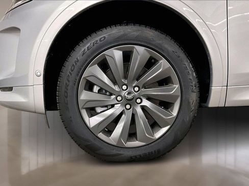 New 2025 Land Rover Discovery Sport S image 13