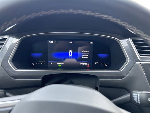 Used 2022 Volkswagen Tiguan SE image 29