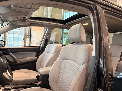 Used 2018 Subaru Forester 2.5i Premium AWD/4WD image 8