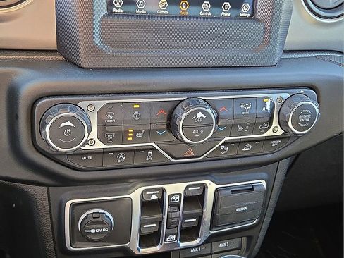 Used 2020 Jeep Gladiator Sport w/ Quick Order Package 24S image 26