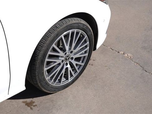 Used 2025 Mercedes-Benz CLA 250 image 10