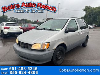 Used 2001 Toyota Sienna XLE image 1